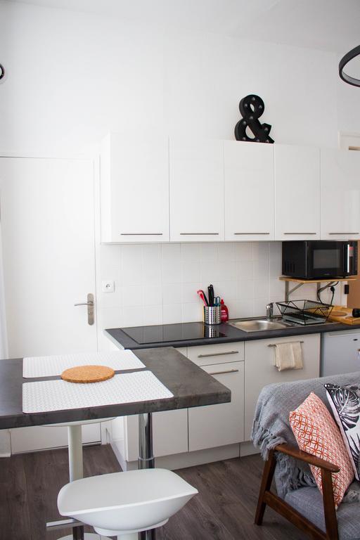 Appartements De Jeanne ลีลล์ ภายนอก รูปภาพ