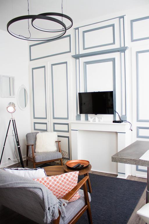 Appartements De Jeanne ลีลล์ ภายนอก รูปภาพ